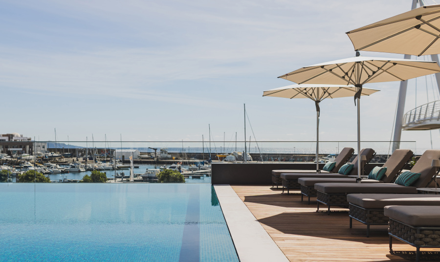Hotel Marina Atlântico inaugura piscina exterior